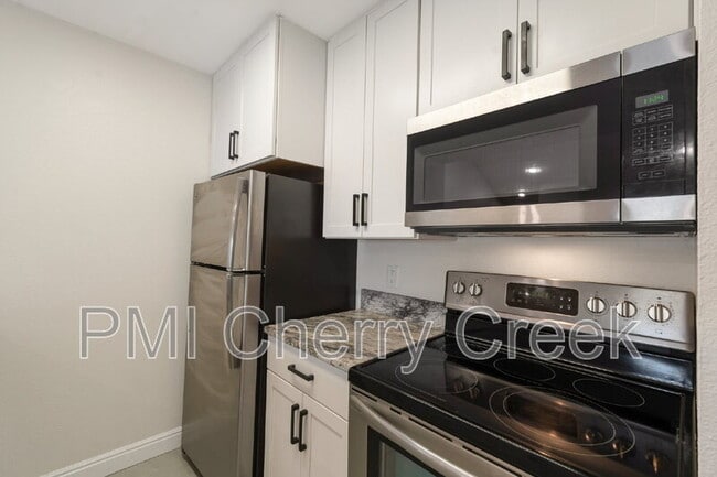 Foto del edificio - 7905 E Colorado Ave