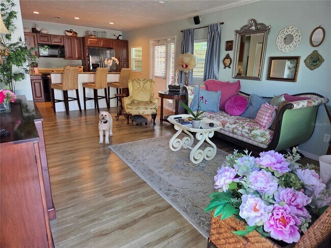 Foto del edificio - 3157 Goldenrod St