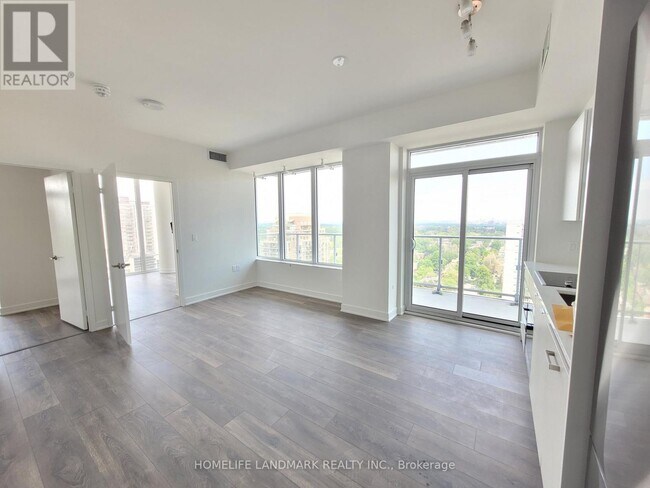 Photo du bâtiment - 99 Broadway Ave