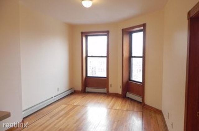 1 br, 1 bath - 127 Newton St 3r - 1 br, 1 bath  - 127 Newton St 3r