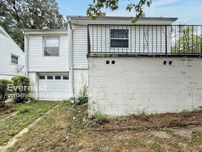 Building Photo - 4409 Ave I