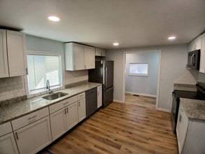 Building Photo - 2311 W Godman Ave