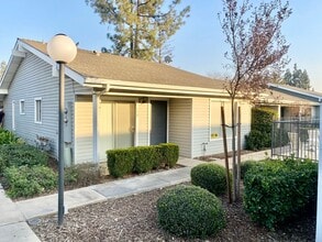 Building Photo - 303 E Bullard Ave