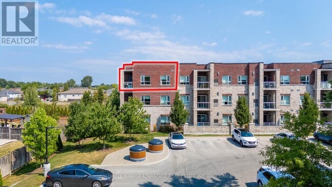 Building Photo - 529 S Pelham Rd
