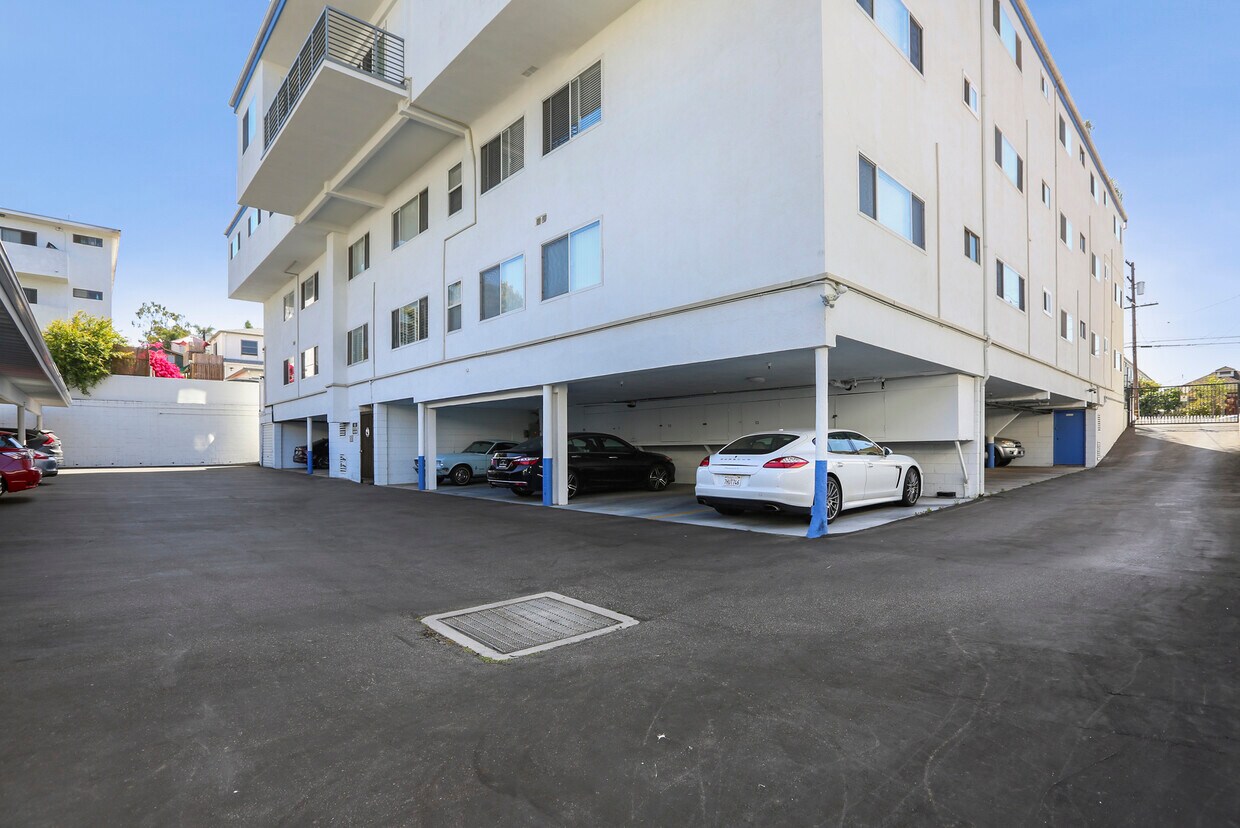 229 Bicknell Ave, Unit 308 Condos in Santa Monica, CA Westside Rentals