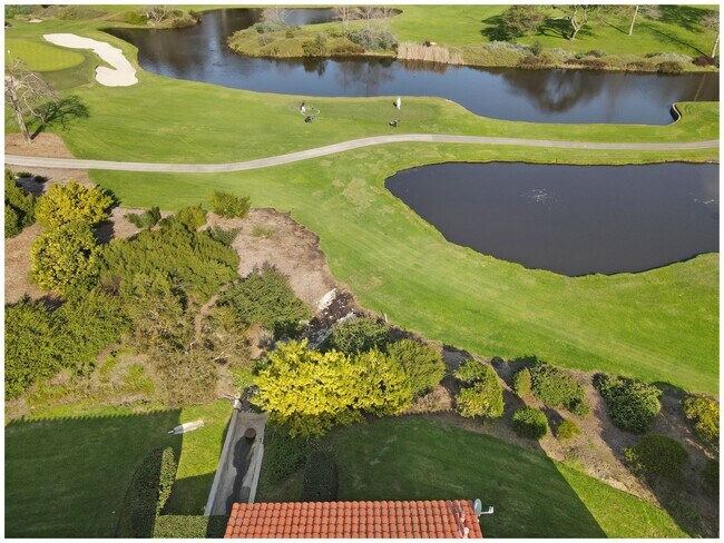 Foto del edificio - GORGEOUS VIEW CONDO ON THE GOLF COURSE!!!