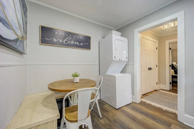 Photo - 5 S Haven Dr House