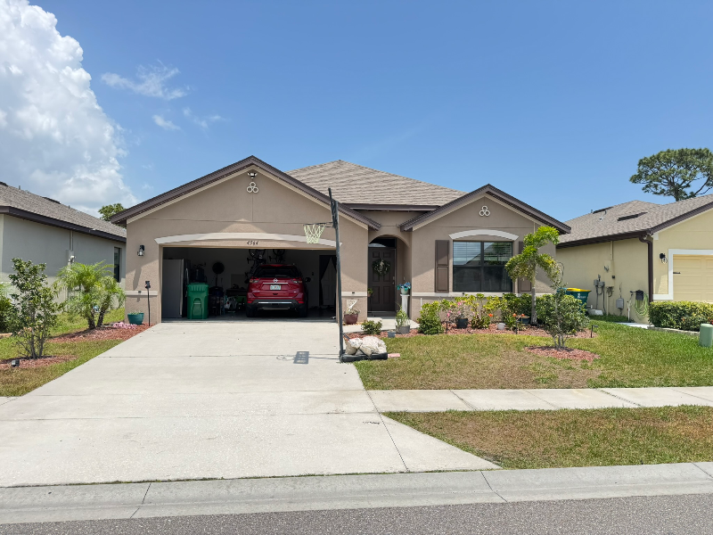 Primary Photo - 4564 Magenta Isles Dr