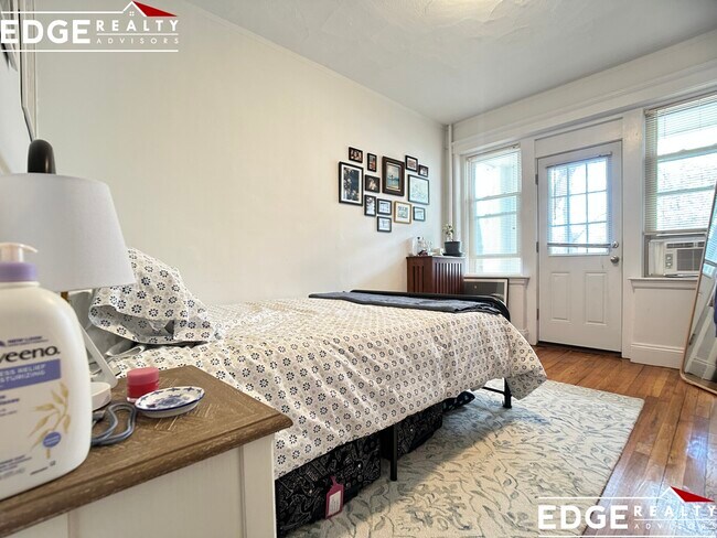 Foto del edificio - 120 Brainerd Rd