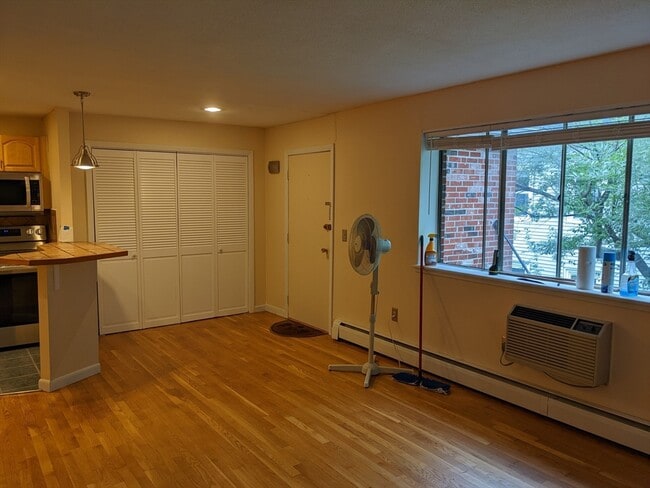 Building Photo - 66 Allston St