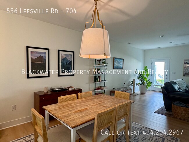 Foto del edificio - 556 Leesville Rd