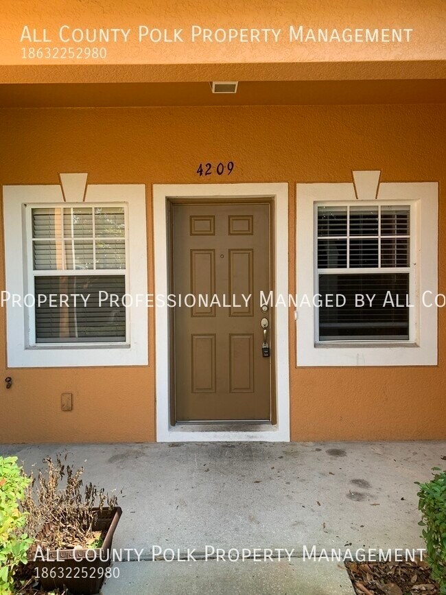 Building Photo - Gated Community! 2 Bedroom Townhome in Aut...