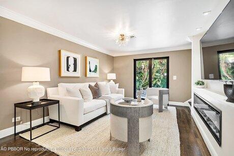 Foto del edificio - 217 Avila Rd