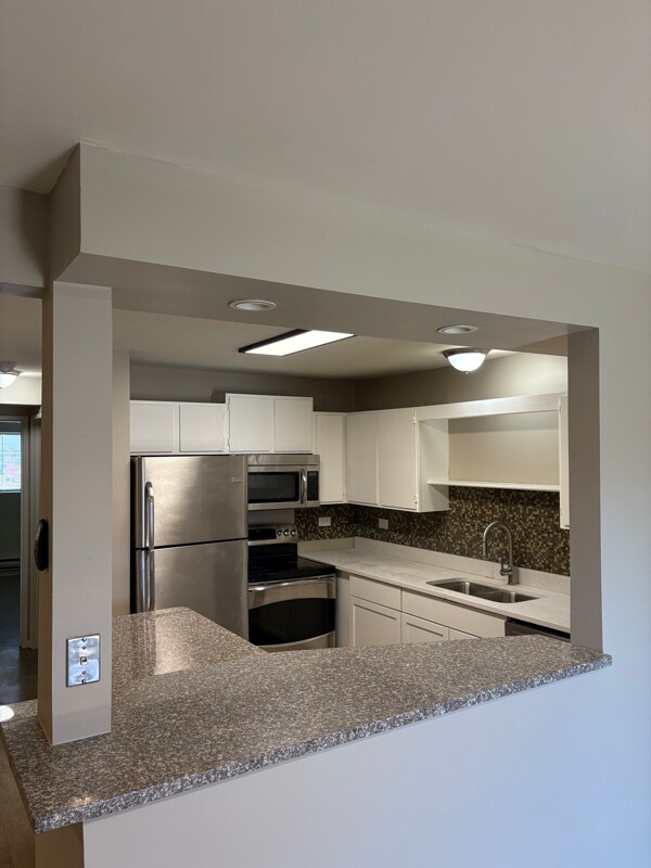 Foto del edificio - 1332 Geneva Dr