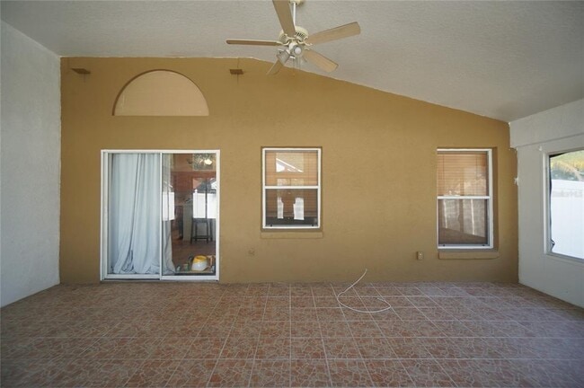 Building Photo - 6921 Jamestown Manor Dr