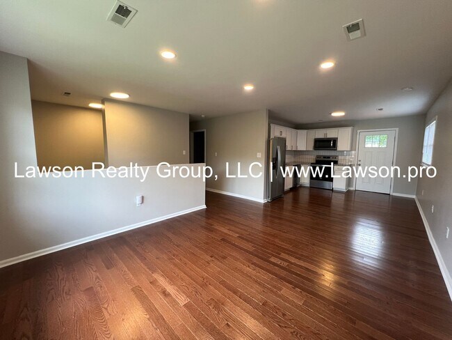 Building Photo - Five Bedroom, Updated Split Level in South...