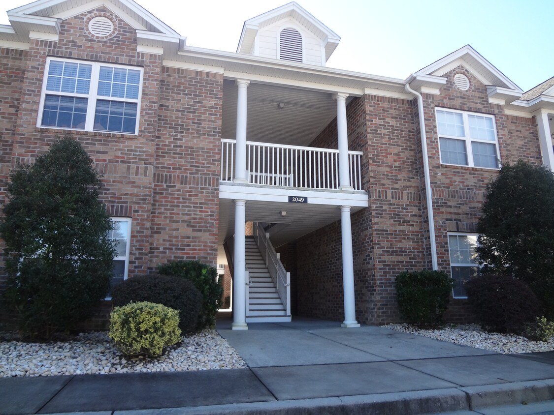 2049 Silvercrest Dr, Myrtle Beach, SC 29579 Condo for Rent in Myrtle