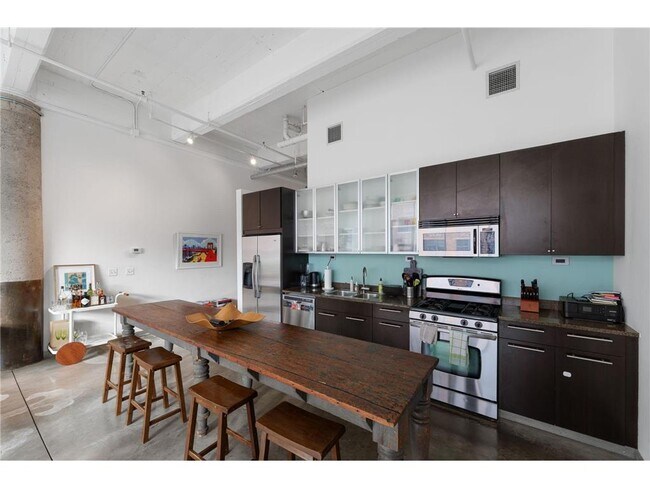 Foto del edificio - 700 N Washington Ave