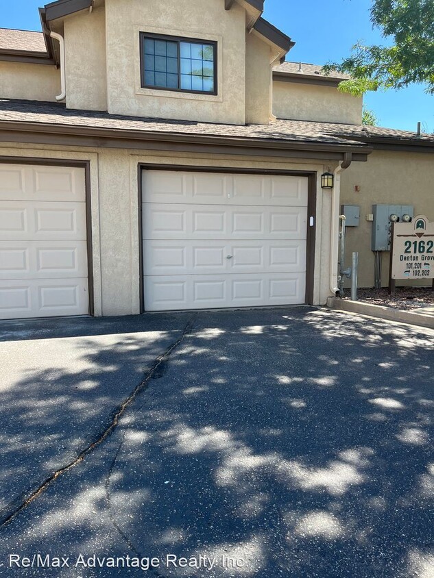 Primary Photo - 2 br, 2 bath House - 2162 Denton Grove #101