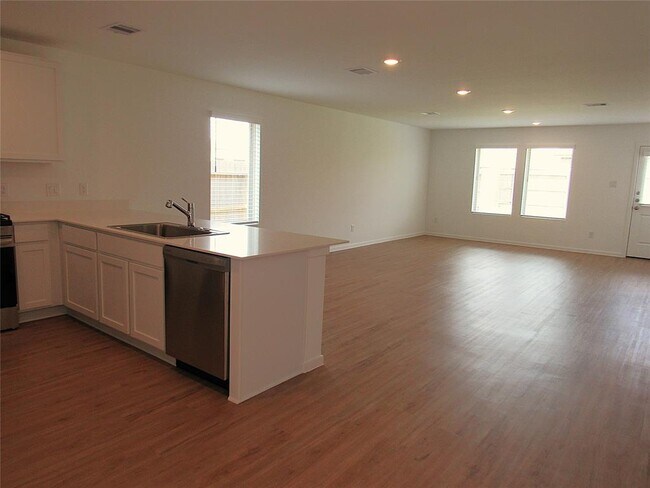 Foto del edificio - 5202 Sunvalley Bend Dr