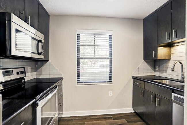 Foto del edificio - 1501 Hyde Park Blvd