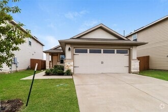 Building Photo - 5217 Saddle Clb Dr