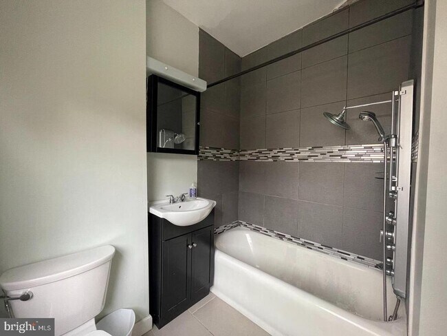 Foto del edificio - 1324 Locust St