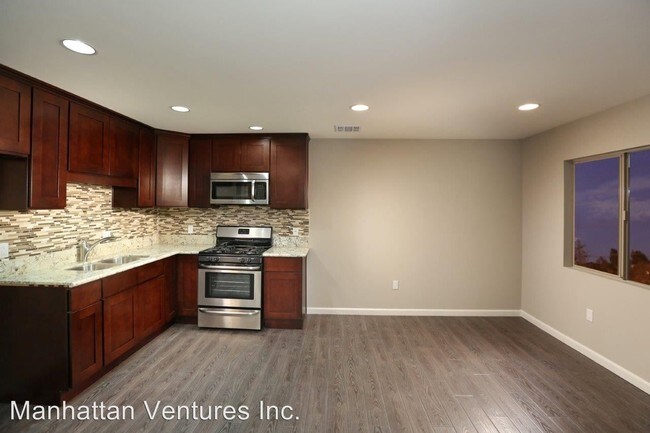 Building Photo - 3500-3502 N Verdugo Rd