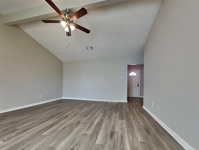 Building Photo - 10111 Fernstone Ln