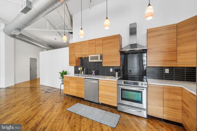 Building Photo - 428-40 N 13th St