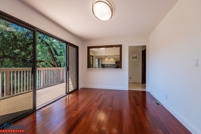 Foto del edificio - Beautiful Los Gatos Home | Remodeled | Ama...