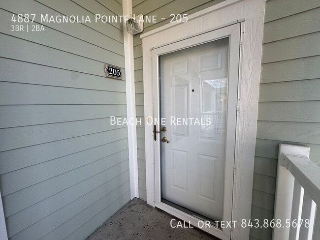 Foto del edificio - 4887 Magnolia Pointe Ln