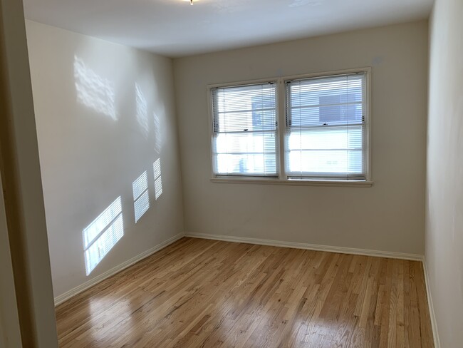 Building Photo - 10630 Holman Ave