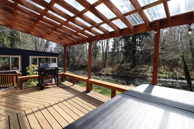 Foto del edificio - 463 S Fork Rd