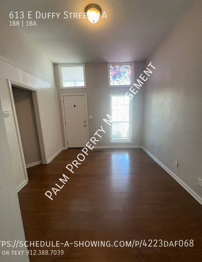 Foto del edificio - 613 E Duffy St