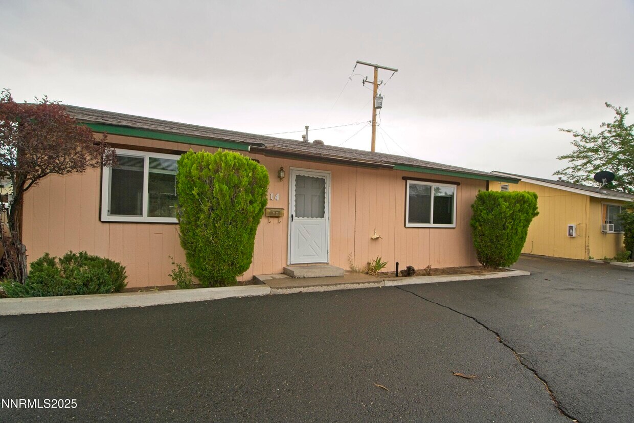 Foto principal - 1600 E Long St