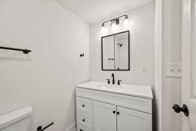 Building Photo - 3761 Avera Ave