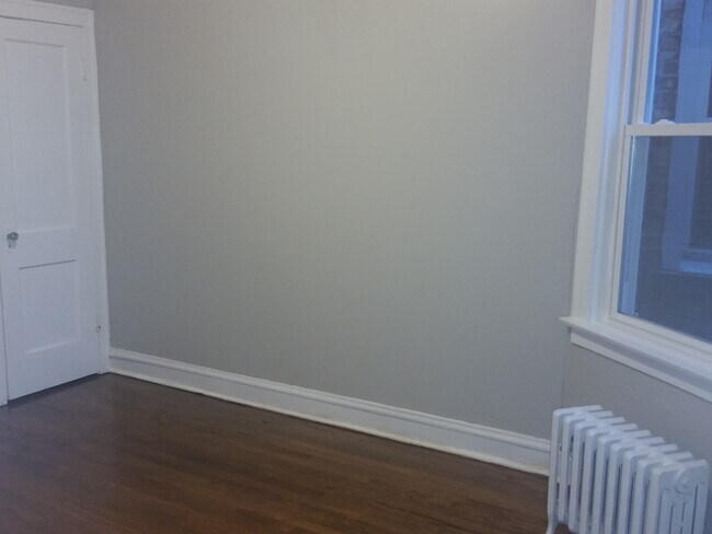 Foto del edificio - 8909 S Hermitage Ave