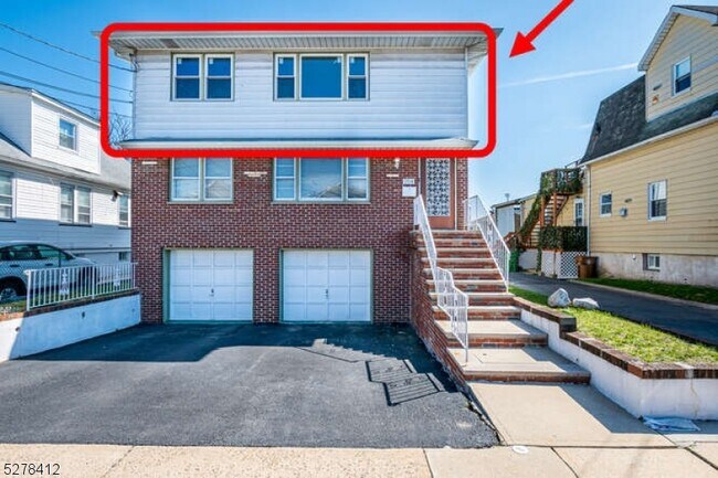 Foto del edificio - 1314 Monmouth Ave