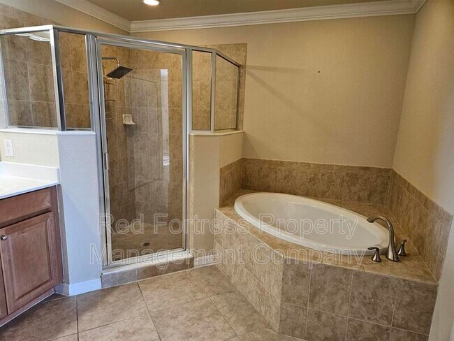 Foto del edificio - 17451 Old Harmony Dr