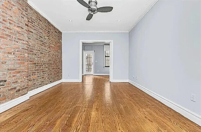 Foto del edificio - 722 10th Ave