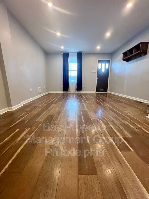 Foto del edificio - 5612 Walton Ave