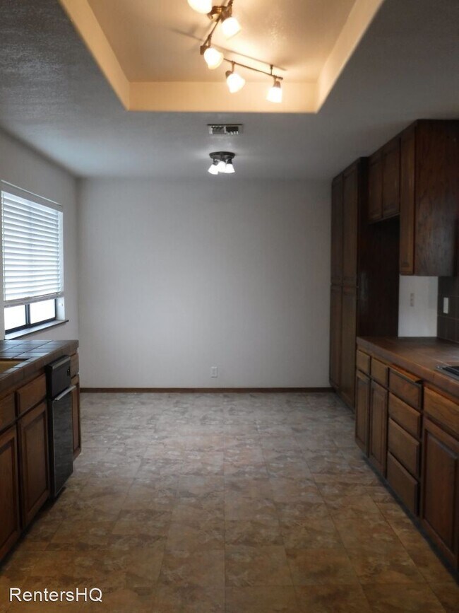 Building Photo - 3 br, 3 bath House - 469 RIDGECREST TRAIL