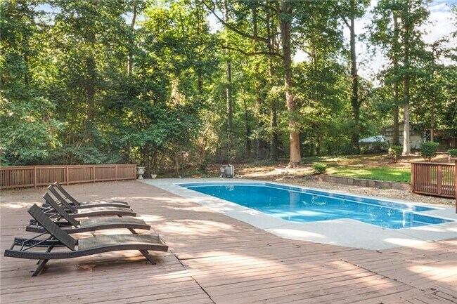 Building Photo - 3307 Pointe Bleue Ct