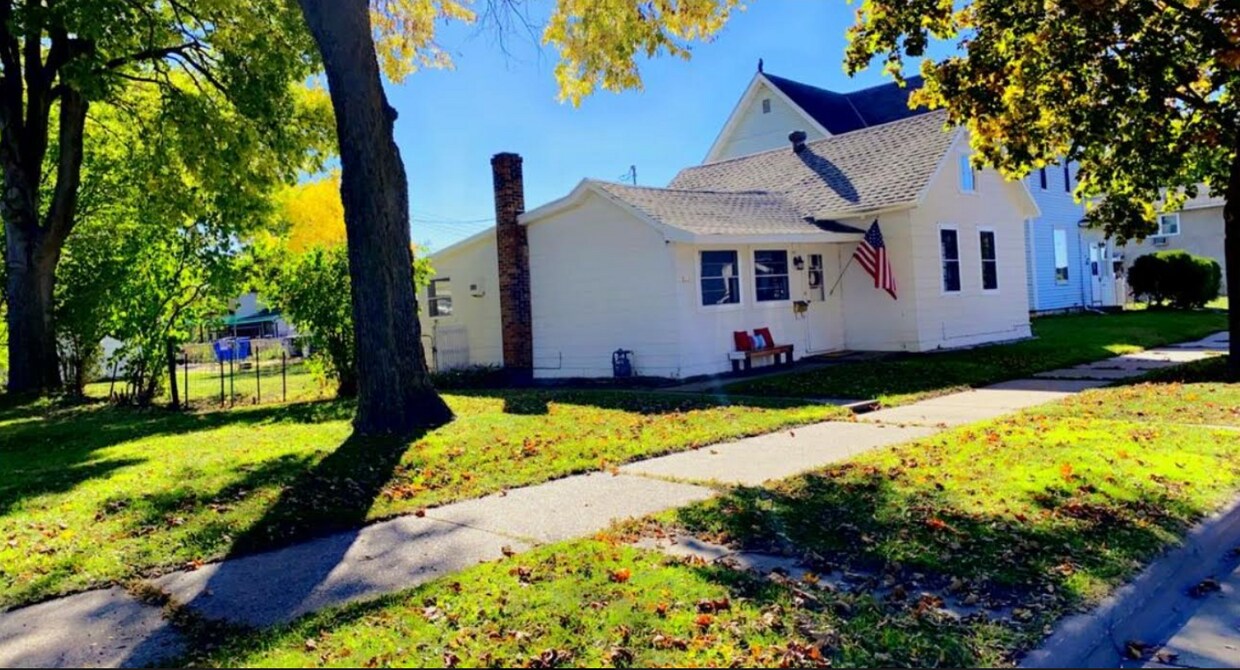 522 Farnam St, La Crosse, WI 54601 House Rental in La Crosse, WI