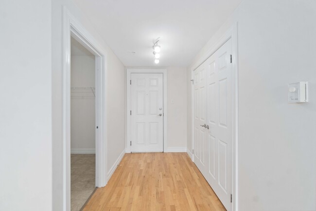 Photo du bâtiment - WELCOME TO THE SUMMIT - ONE BEDROOM PLUS D...
