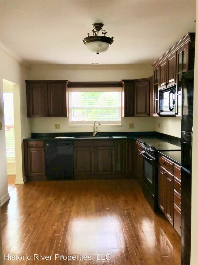 Foto del edificio - 3 br, 2.5 bath Apartment - 1701 25th Street
