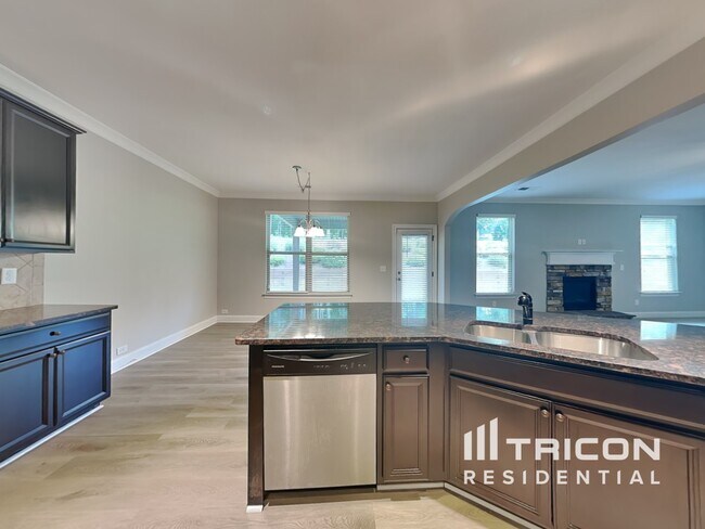 Building Photo - 2921 Canyon Glen Way