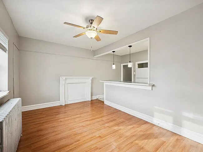 Foto del edificio - 7210 Oxford Ave