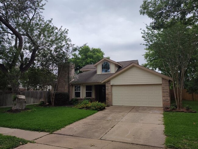 Building Photo - 2223 Greencove Ln